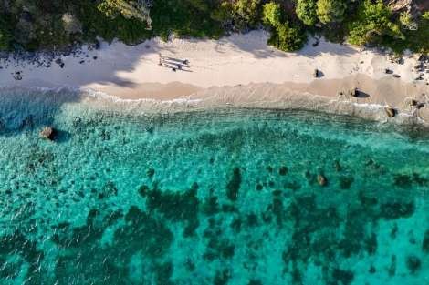 Review img # 10 of the yacht AEOLUS 77