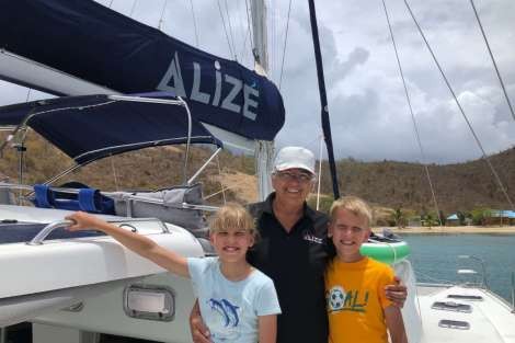 Review img # 104 of the yacht ALIZÉ