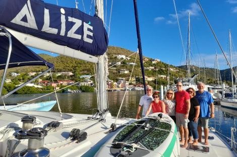 Review img # 93 of the yacht ALIZÉ