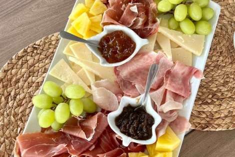 Review img # 5 of the yacht ANDIAMO 5.4