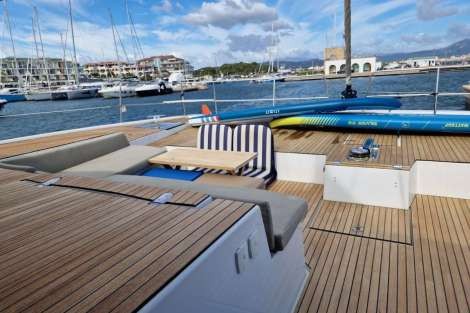 Review img # 3 of the yacht BLUE LAGOON