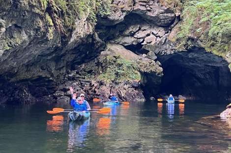 Review img # 7 of the yacht Dauntless