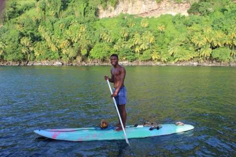 Review img # 61 of the yacht Groovy