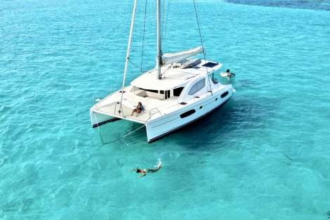 Review img # 30 of the yacht Groovy