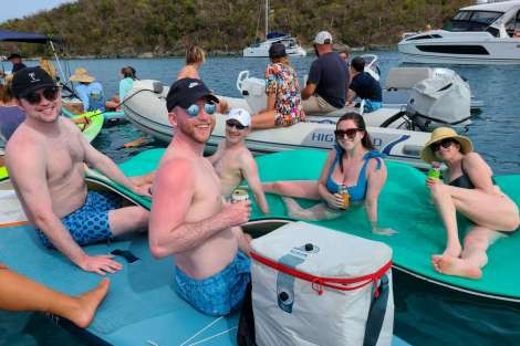 Review img # 147 of the yacht LIQUID ZEN