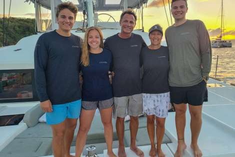 Review img # 118 of the yacht LIQUID ZEN