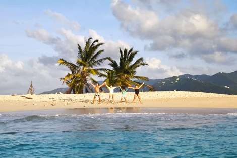 Review img # 19 of the yacht MISS SUMMER