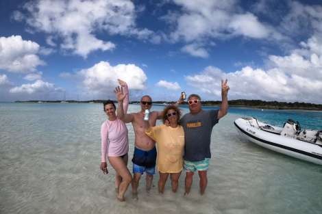 Review img # 89 of the yacht MUCHO GUSTO