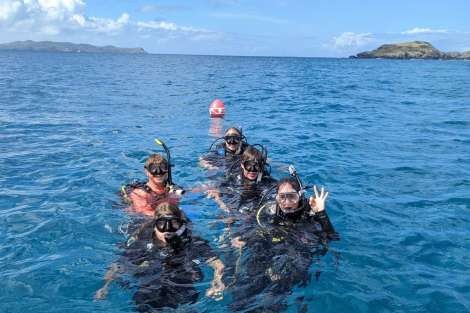 Review img # 26 of the yacht SCUBA DOO