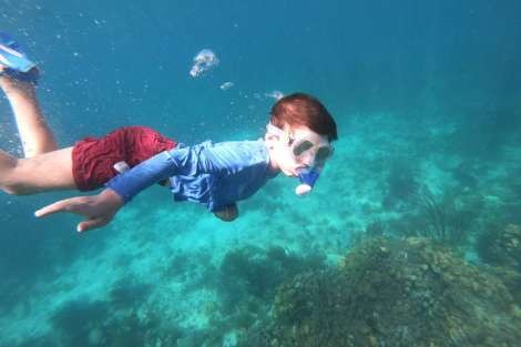 Review img # 18 of the yacht SCUBA DOO