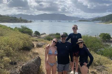 Review img # 10 of the yacht SCUBA DOO