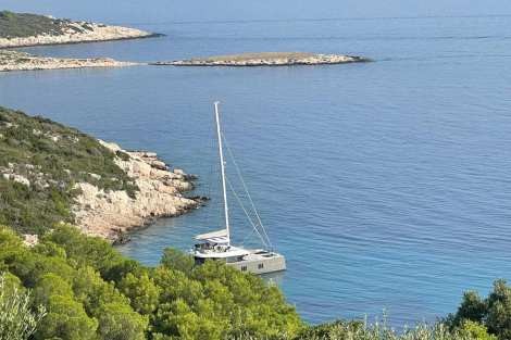 Review img # 14 of the yacht VULPINO